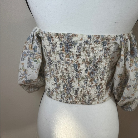 Abercrombie & fitch Floral Puff Sleeve Top size M - Picture 6 of 12